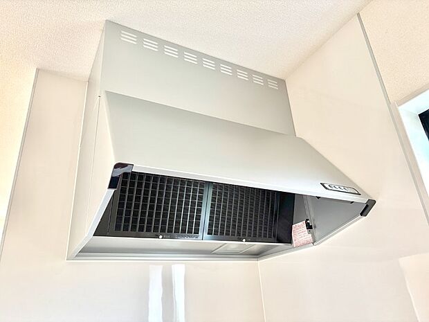 【その他設備(レンジフード)】基本的なお手入れはフィルターのみ！お手入れのしやすさも魅力です。