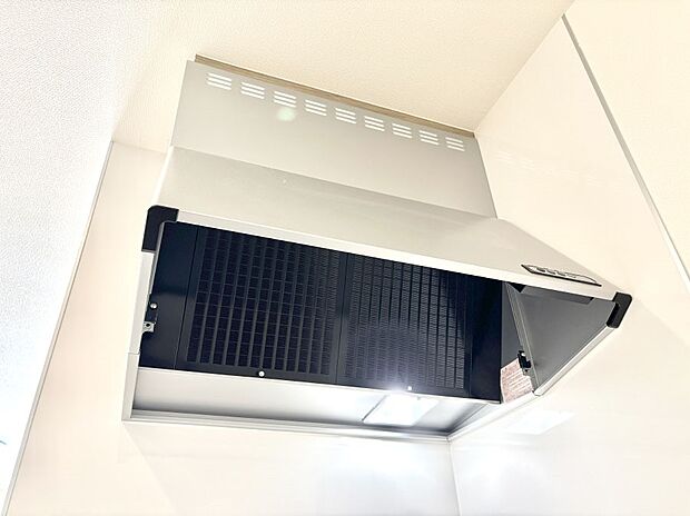 【その他設備(レンジフード)】基本的なお手入れはフィルターのみ！お手入れのしやすさも魅力です。