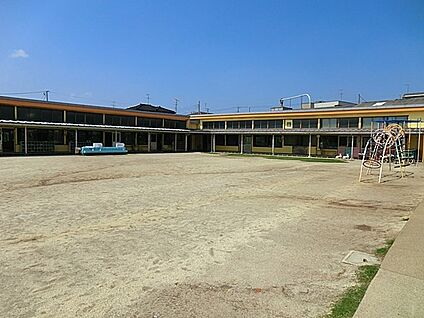 野田市立花輪保育所 556m(7分)
