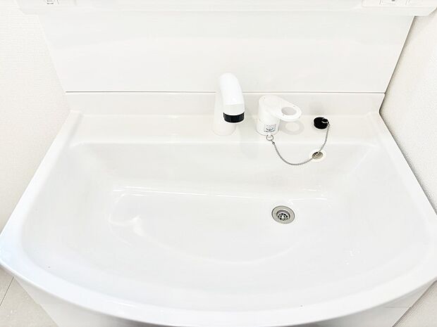 【その他設備(ハンドシャワー水栓)】ハンドシャワー付き!使いやすい洗面台。
