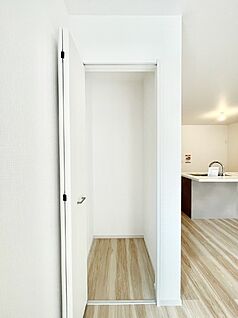 その他設備(リビング収納)