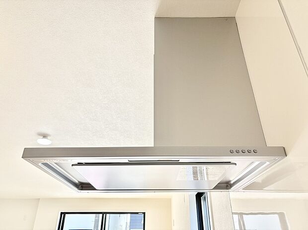 【その他設備(レンジフード)】基本的なお手入れはフィルターのみ!お手入れのしやすさも魅力です。