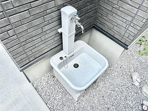 【その他現地】ガーデニングやお掃除に便利な外水栓