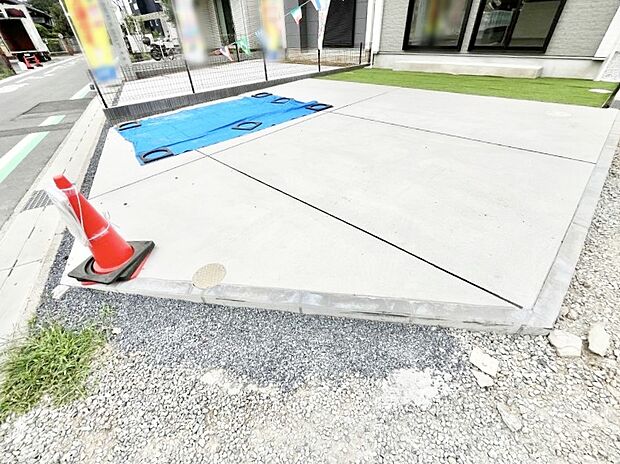 【駐車場】並列２台駐車可能なゆとりのカースペース 