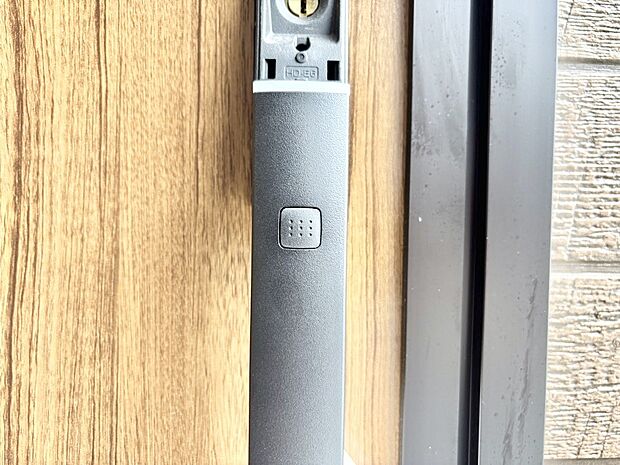 【玄関】ラクラク開錠！スマートコントロールキー。