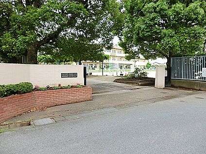 春日部市立宮川小学校 1400m