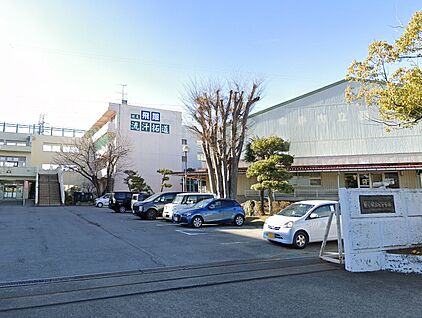 幸手市立西中学校 804m(11分)