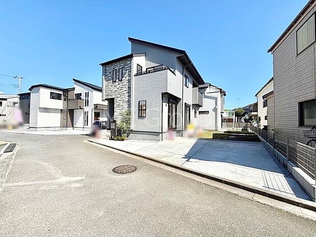 【前面道路含む現地写真】堂々完成！！ ここから始まる新生活を応援いたします！ 