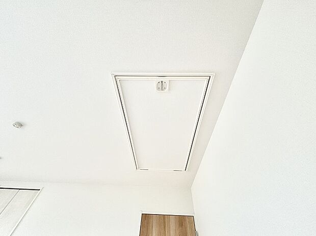 【その他設備(小屋裏収納)】収納ほかにもアイデア次第で快適空間に大変身!