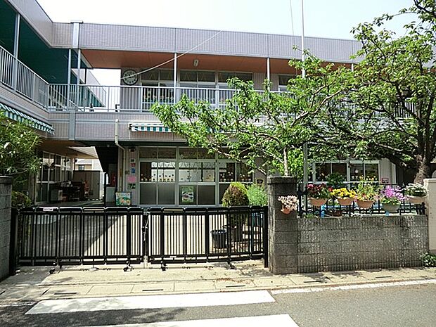 ひばり幼稚園(約300m・徒歩4分)