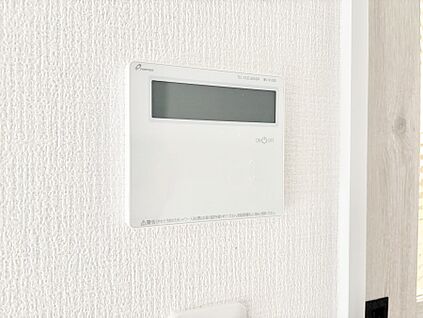 発電・温水設備(給湯器・床暖房リモコン)