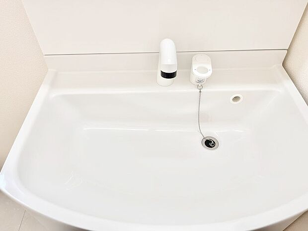 【その他設備(ハンドシャワー水栓)】ハンドシャワー付き!使いやすい洗面台。
