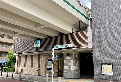 千代田線北綾瀬駅 1440m