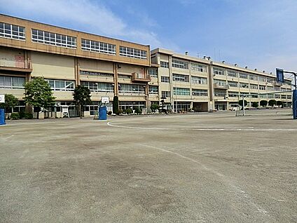 川越市立寺尾小学校 810m