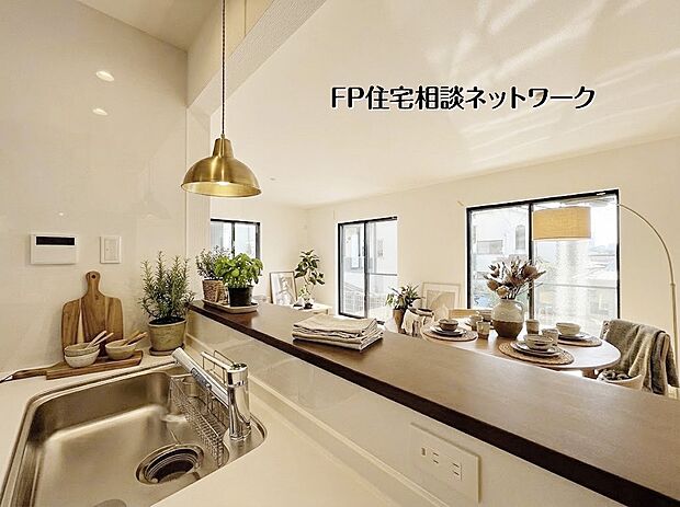 【キッチン】【キッチン】 本画像はAIがCGで衣類を作成しており、実際の現地に衣類は設置されておりません。また、販売価格に衣類等は含まれておりません。