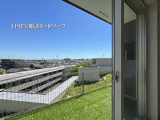 【庭】【庭】 本画像はAIがCGで芝を作成しており、実際の現地に芝は設置されておりません。また、販売価格に芝等は含まれておりません。