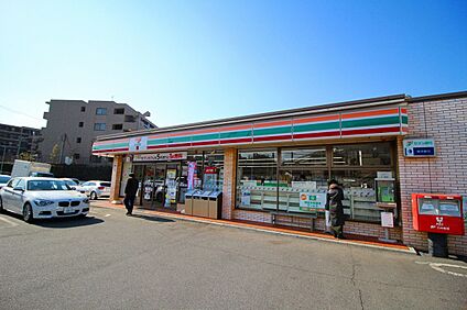 セブンイレブン犬蔵２丁目店 750m