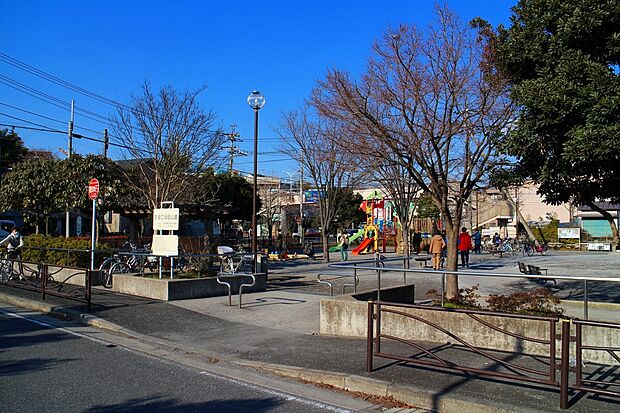 子母口旭田公園(約600m・徒歩8分)