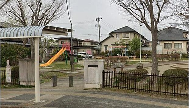 あけの平二丁目公園(約240m)