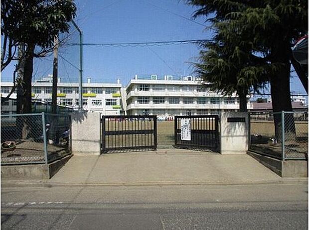 東仙台中学校（約900m）