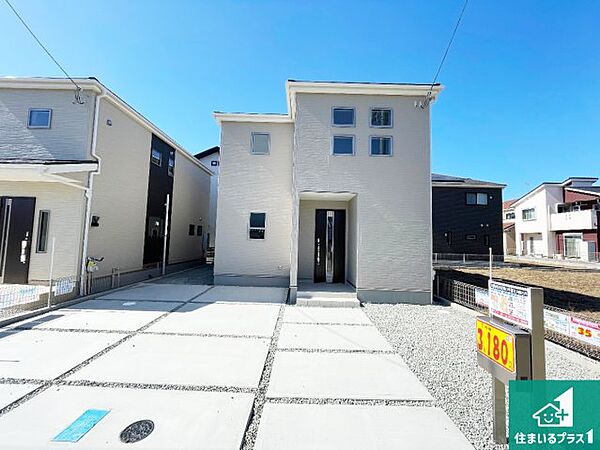 安心の10年保証！外観を美しく保ち、雨水で汚れを落とします！気になることがありましたら、お気軽にお問い合わせください！