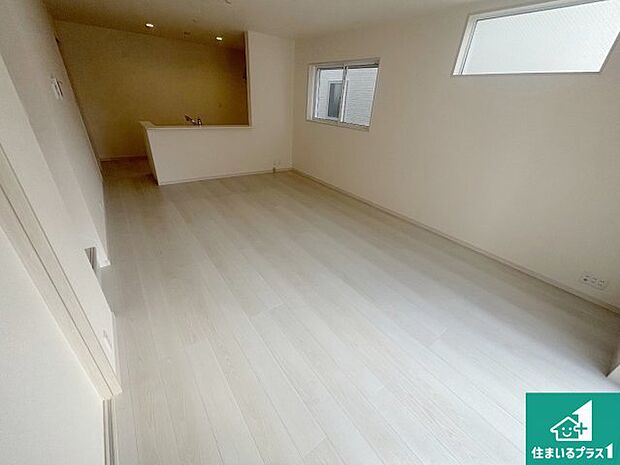 子供を見守りながらお料理が出来るため家族のコミュニケーションか増えます♪スペースが広く確保されている為お子様が大きくなったときは一緒に料理を楽しめます♪