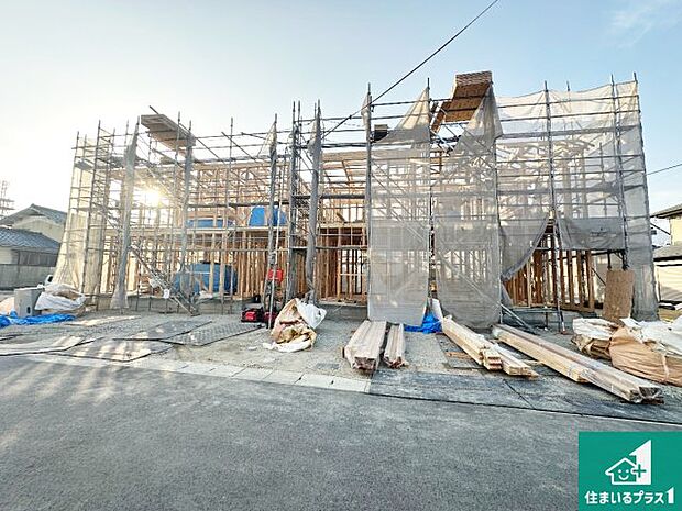 現在はこんな感じです。完成までが待ち遠しいですね。