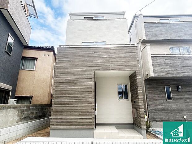 安心の10年保証！外観を美しく保ち、雨水で汚れを落とします！気になることがありましたら、お気軽にお問い合わせください！