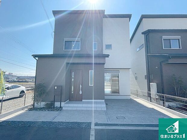 安心の10年保証！外観を美しく保ち、雨水で汚れを落とします！気になることがありましたら、お気軽にお問い合わせください！