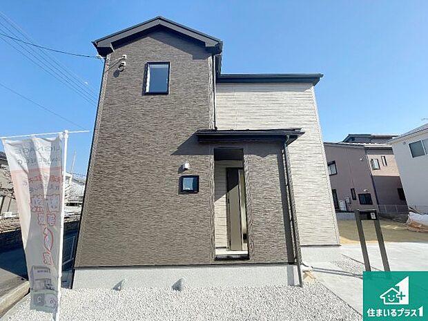 安心の10年保証!外観を美しく保ち、雨水で汚れを落とします!気になることがありましたら、お気軽にお問い合わせください!