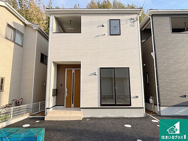 安心の10年保証!外観を美しく保ち、雨水で汚れを落とします!気になることがありましたら、お気軽にお問い合わせください!