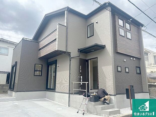 安心の10年保証！外観を美しく保ち、雨水で汚れを落とします！気になることがありましたら、お気軽にお問い合わせください！