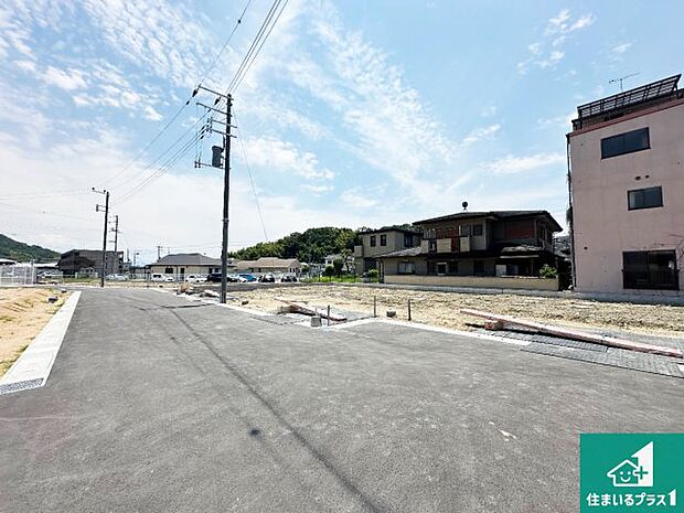 駅やスーパー、小学校・中学校等日常生活に欠かせない情報や道のりもご紹介いたしますのでお気軽にご相談ください。
