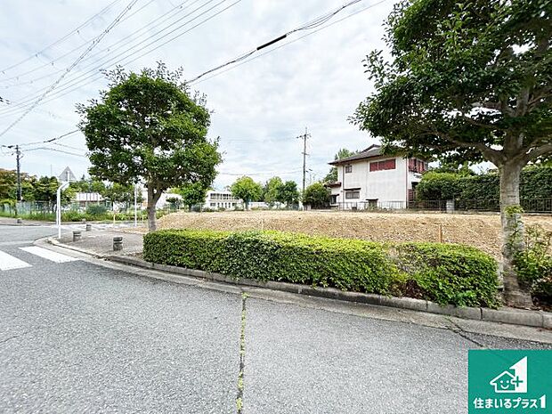 駅やスーパー、小学校・中学校等日常生活に欠かせない情報や道のりもご紹介いたしますのでお気軽にご相談ください。