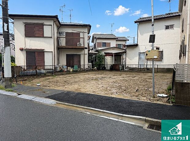 周辺は落ち着いた街並みの住宅地！子育てがしやすい住環境です！まだ未完成ですが、現地でしかわからない事もございます。是非一度ご覧ください。