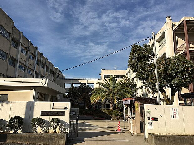 松原市立天美西小学校