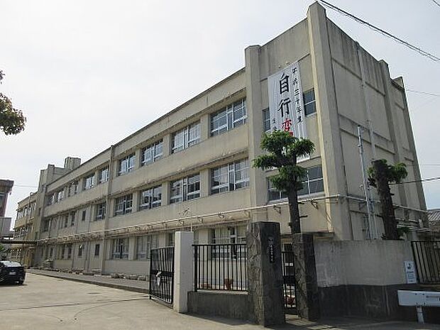 岸和田市立久米田中学校