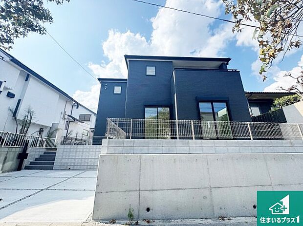 【外観】安心の10年保証!外観を美しく保ち、雨水で汚れを落とします!気になることがありましたら、お気軽にお問い合わせください!