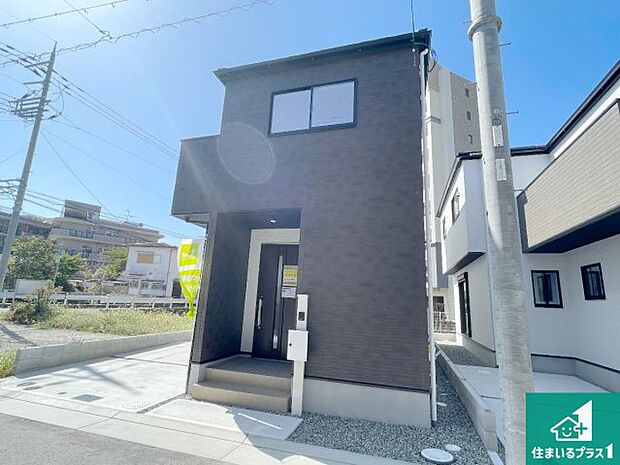 【外観】安心の10年保証!外観を美しく保ち、雨水で汚れを落とします!気になることがありましたら、お気軽にお問い合わせください!