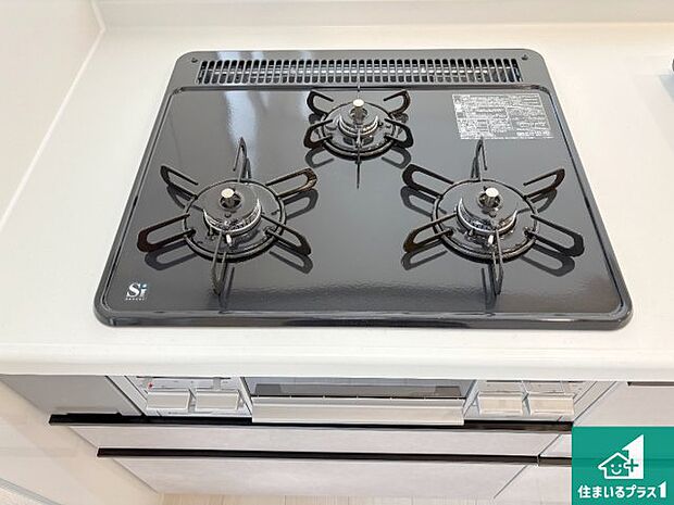 【コンロ】ダブル高火力Siセンサー付きコンロ!3口あるので、まとめて料理をする時も大活躍!