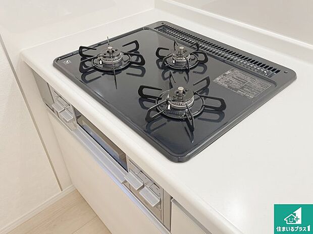 【コンロ】ダブル高火力Siセンサー付きコンロ!3口あるので、まとめて料理をする時も大活躍!