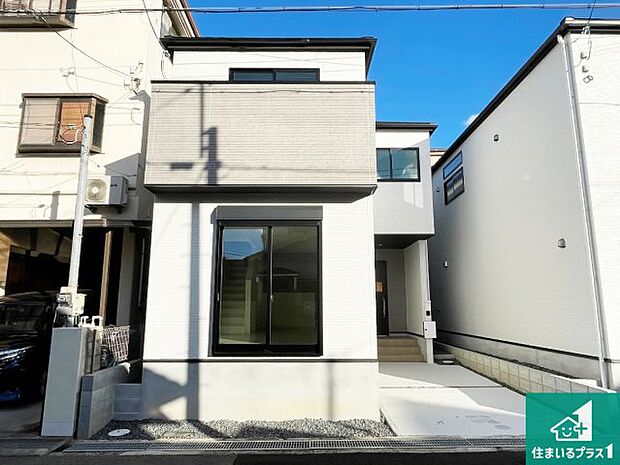 【外観】安心の10年保証！外観を美しく保ち、雨水で汚れを落とします！気になることがありましたら、お気軽にお問い合わせください！