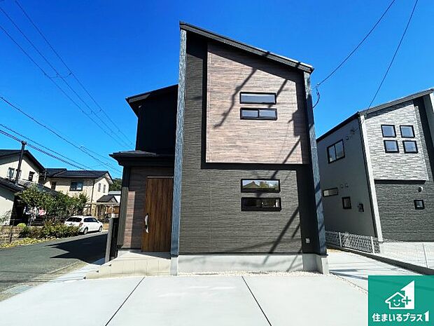 【外観】安心の10年保証！外観を美しく保ち、雨水で汚れを落とします！気になることがありましたら、お気軽にお問い合わせください！