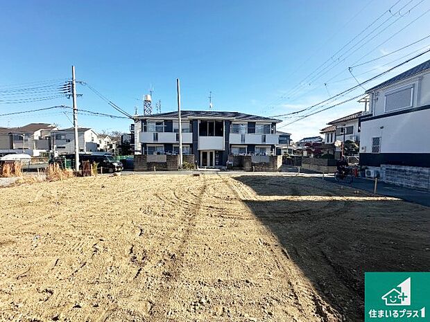 【外観】周辺は落ち着いた街並みの住宅地！子育てがしやすい住環境です！まだ未完成ですが、現地でしかわからない事もございます。是非一度ご覧ください。