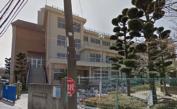 豊中市立箕輪小学校