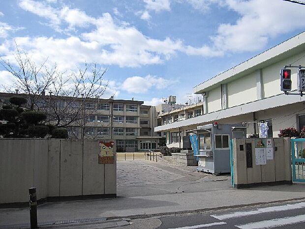 摂津市立鳥飼小学校
