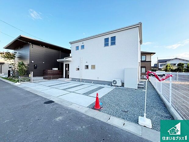 【外観】安心の10年保証!外観を美しく保ち、雨水で汚れを落とします!気になることがありましたら、お気軽にお問い合わせください!