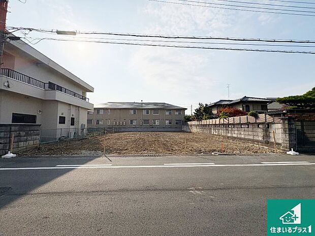 【外観】周辺は落ち着いた街並みの住宅地！子育てがしやすい住環境です！まだ未完成ですが、現地でしかわからない事もございます。是非一度ご覧ください。