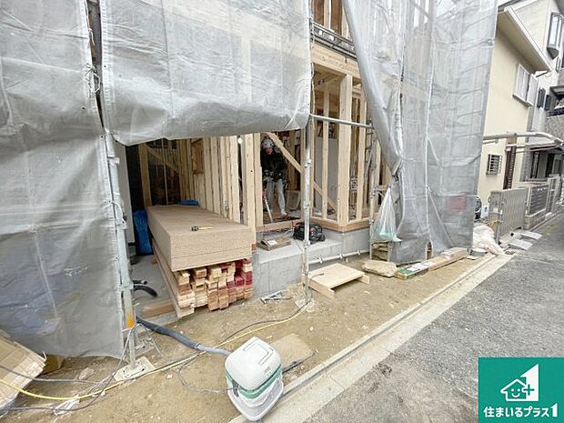 【外観】現在建築中!落ち着いた街並みで新生活を始めることが出来そう!周辺の物件も併せてご紹介させて頂きます!
