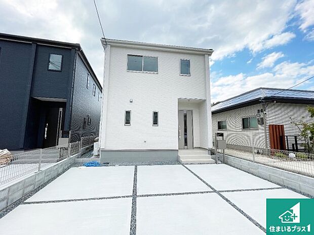 【外観】安心の10年保証！外観を美しく保ち、雨水で汚れを落とします！気になることがありましたら、お気軽にお問い合わせください！